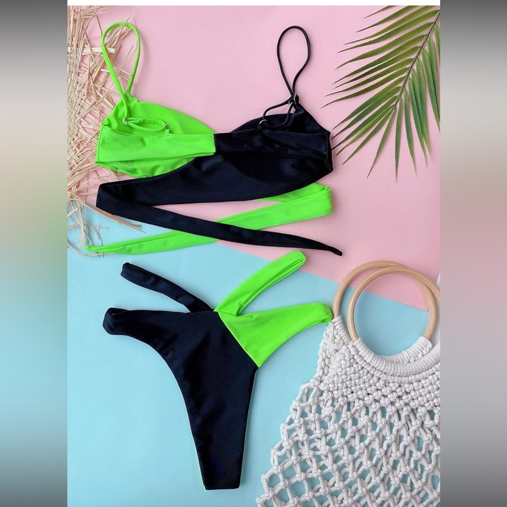 Neon Green and Black Two-Piece Color Block Bikini Wrap Cut Out Swimwear Set SZ L